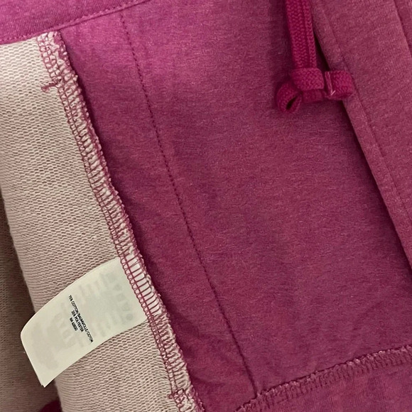 Women's Lands' End Serious Sweats Vest Women's Size Medium Pink Sleeveless - Picture 2 of 8